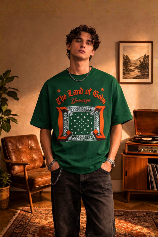 OVERSIZED GRAPHIC T-SHIRT